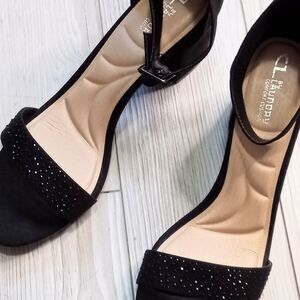 (53-4165)  Chinese Laundry Open Toe Shoes Sz 11